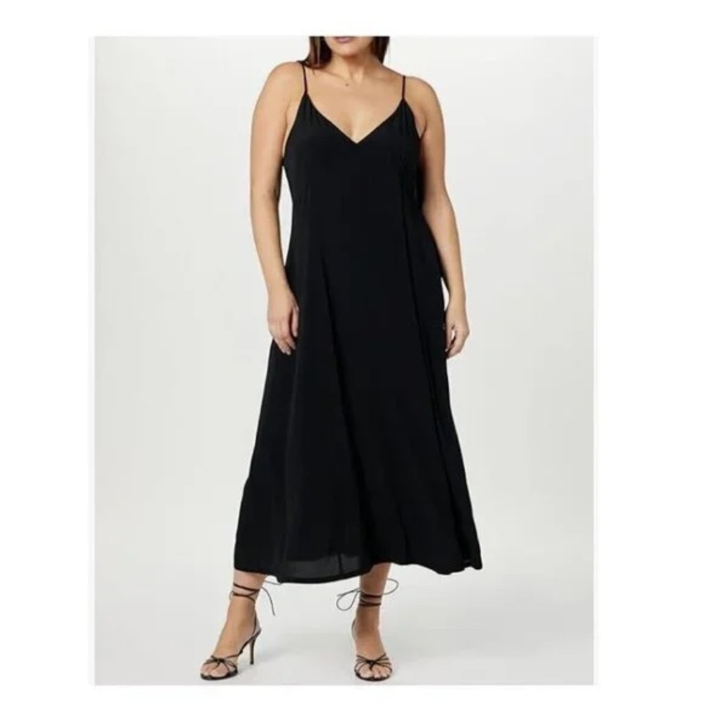 Chic Black Maxi Dress